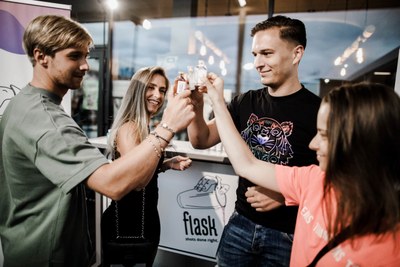 Flask@nimozimmerhackl_MGL6952.JPG